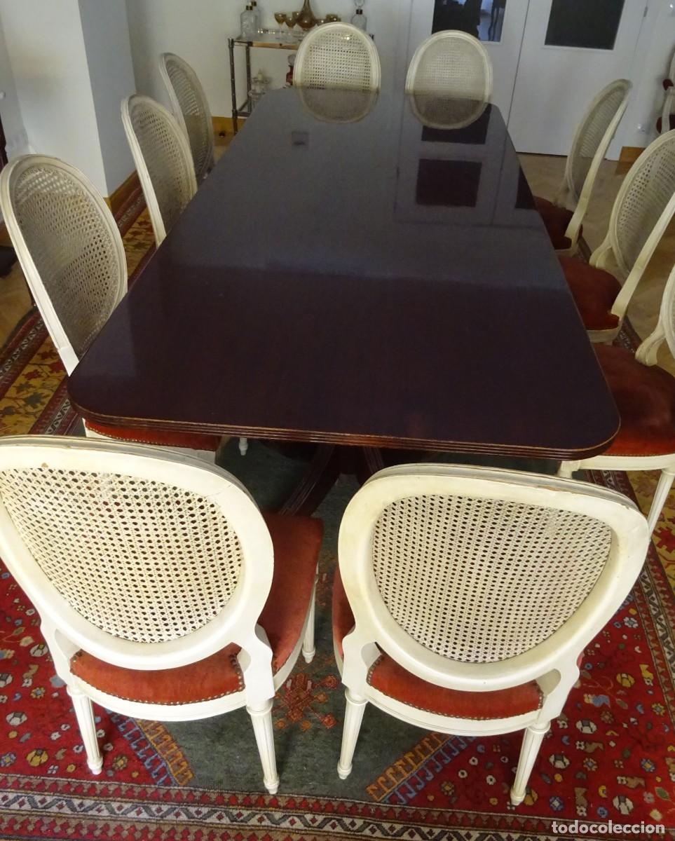 Vintage: MESA DE COMEDOR VINTAGE MADERA CON 10 SILLAS, BUEN ESTADO,A&Ntilde;OS 70,S&Oacute;LO RECOGIDA EN MADRID