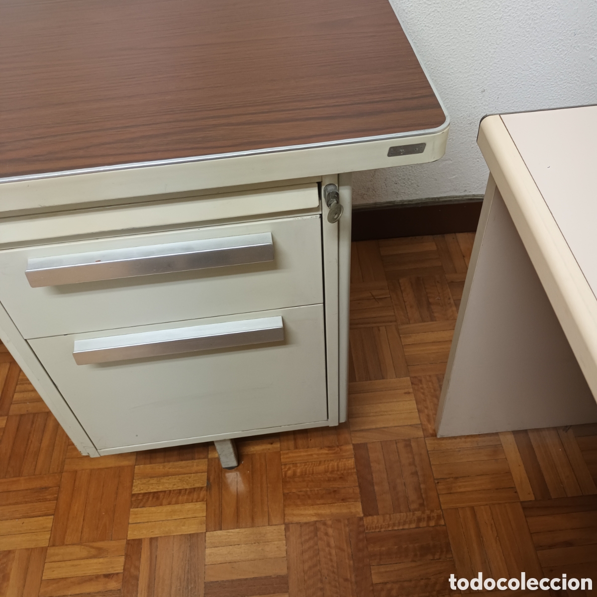 Vintage: Mesa Strafor en buen estado - Foto 3