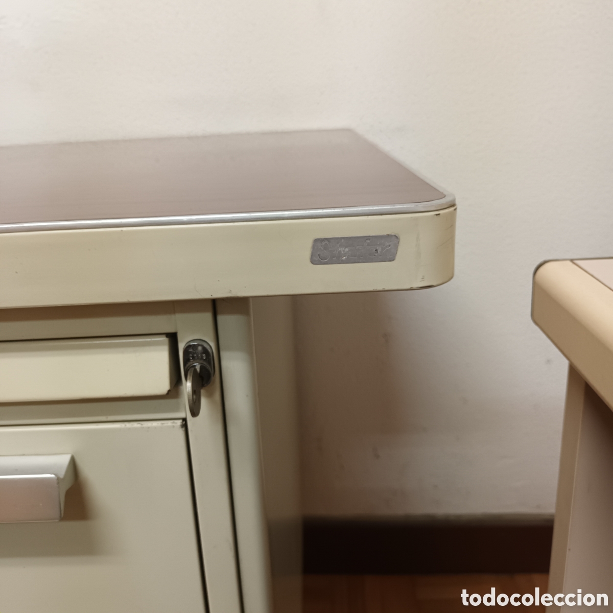 Vintage: Mesa Strafor en buen estado - Foto 4