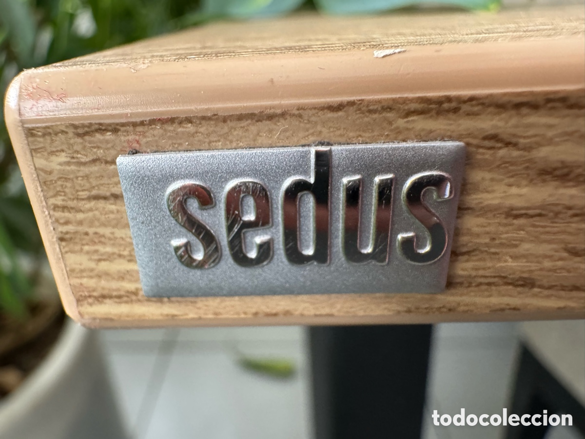 Vintage: Mesa SEDUS reuniones