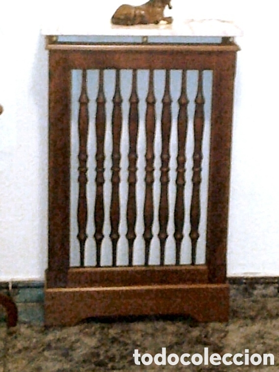 Vintage: Cubrerradiador casta&ntilde;o 90x60 cm