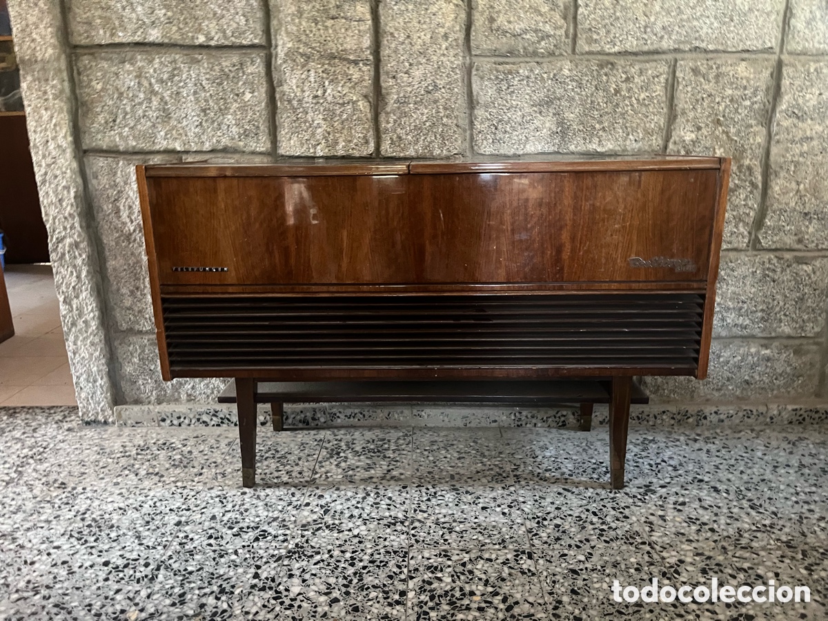 Vintage: Mueble tocadiscos Telefunken