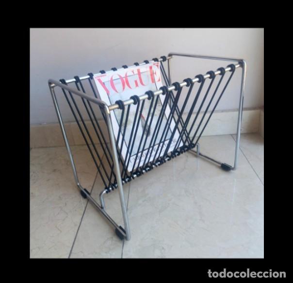 Vintage: Revistero minimalista a&ntilde;os 60's