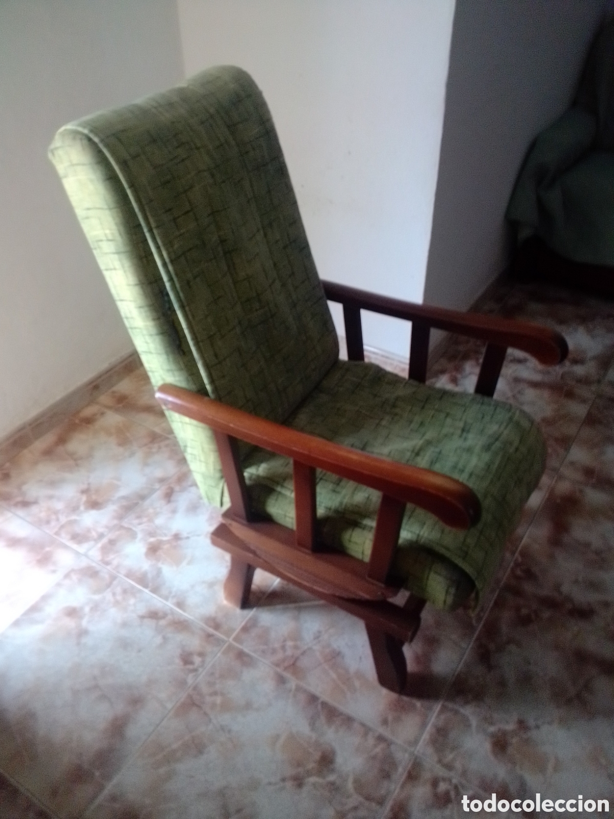 Vintage: Silla mecedora antigua de madera - Foto 1