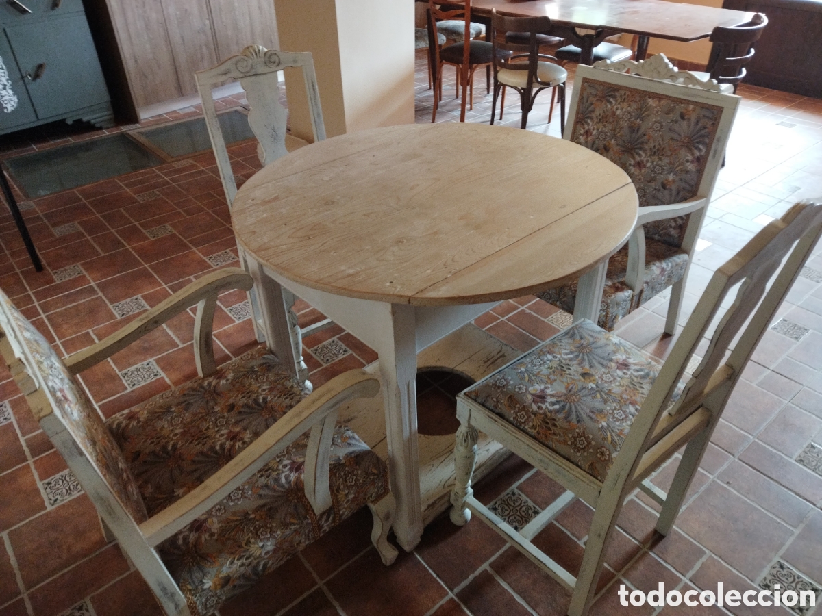 Vintage: Mesa Camilla con dos sillas y dos sillones