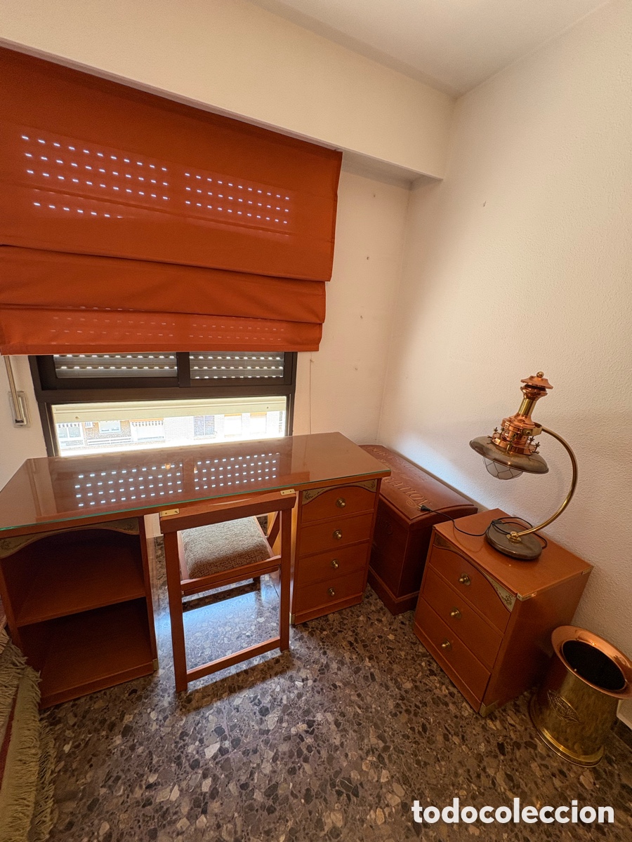 Vintage: Habitaci&oacute;n o conjunto de despacho cl&aacute;sico en madera con marqueter&iacute;a &ndash; Completo