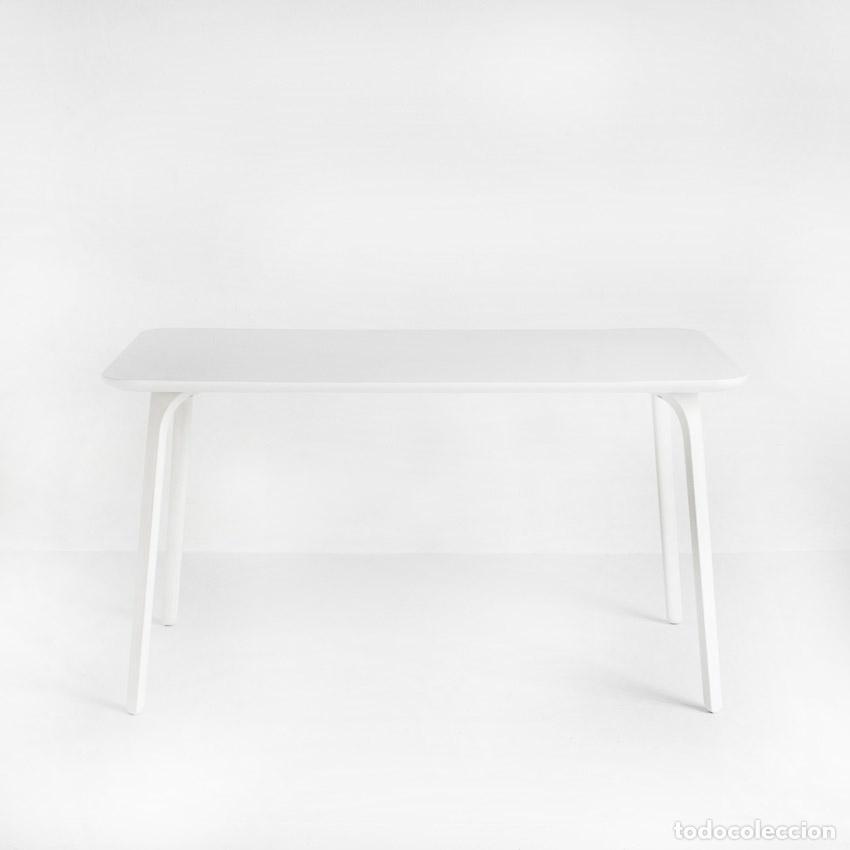 Vintage: Mesa modelo &rdquo;First&rdquo; dise&ntilde;o de Stefano Giovannoni para Magis. Italia, 2007