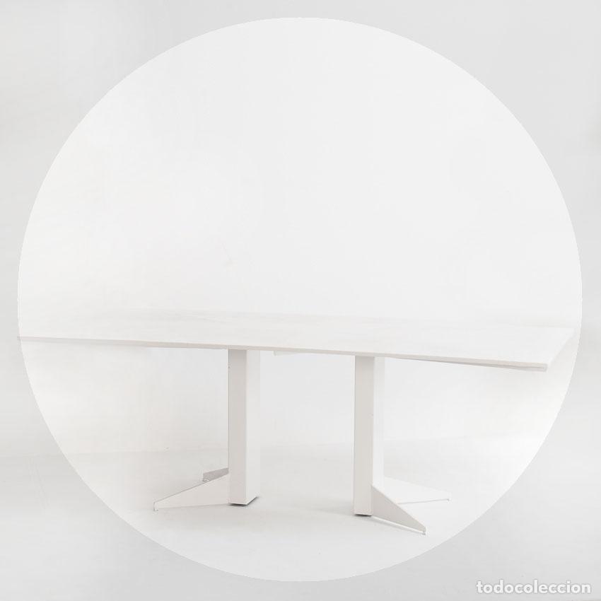 Vintage: Mesa de comedor vintage para exterior o interior de hierro. Francia, a&ntilde;os 70