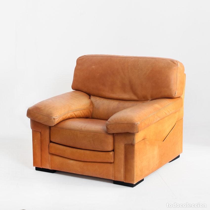 Vintage: Butaca de cuero color camel editada por Roche Bobois. Vintage - Francia, a&ntilde;os 80