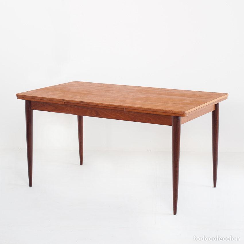 Vintage: Mesa de comedor estilo escandinavo con dos extensiones - Madera de teca - Francia, a&ntilde;os 60