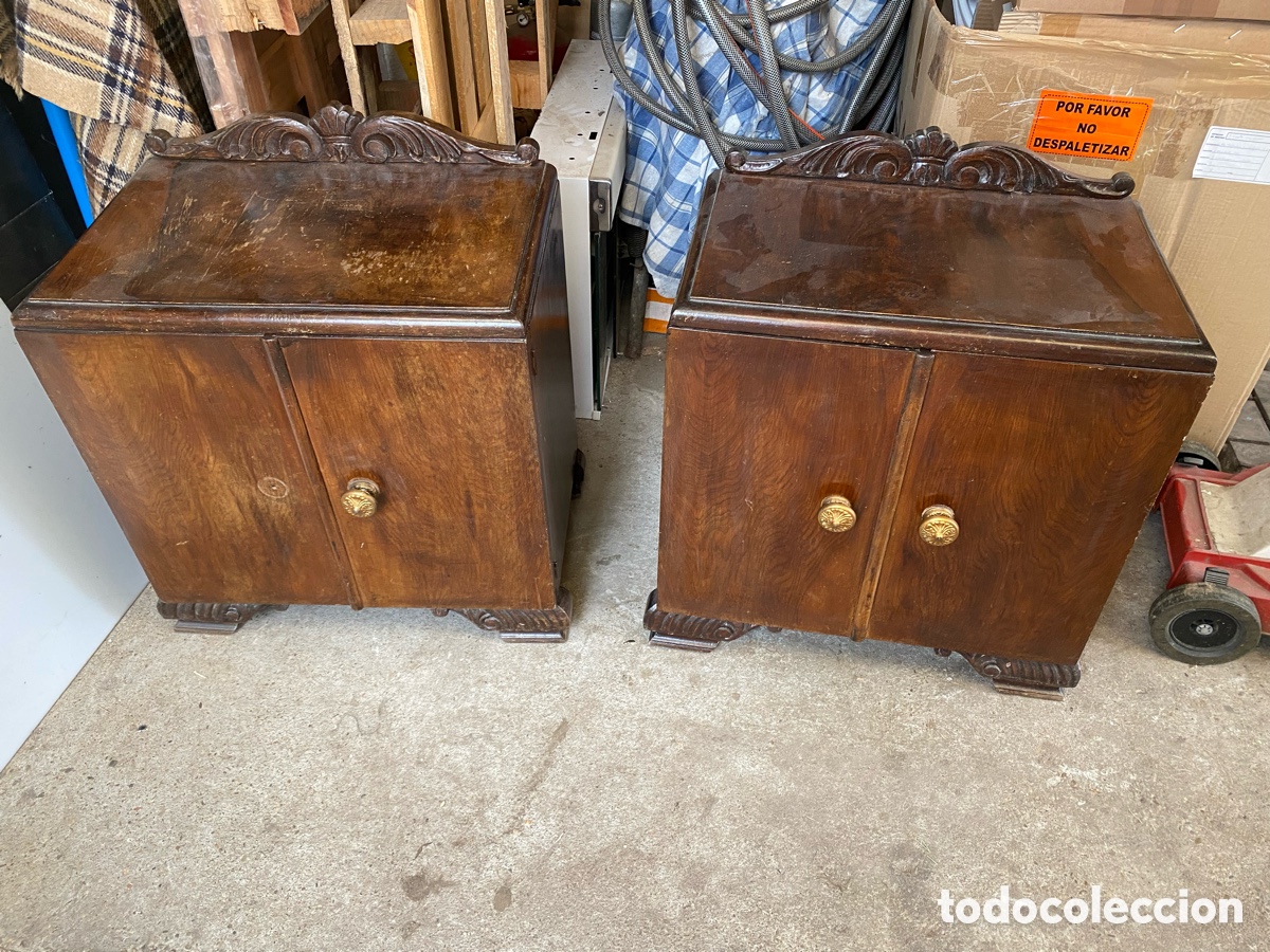 Vintage: 2 Mesitas Vintage Grandes - Ra&iacute;z de Nogal con Caj&oacute;n