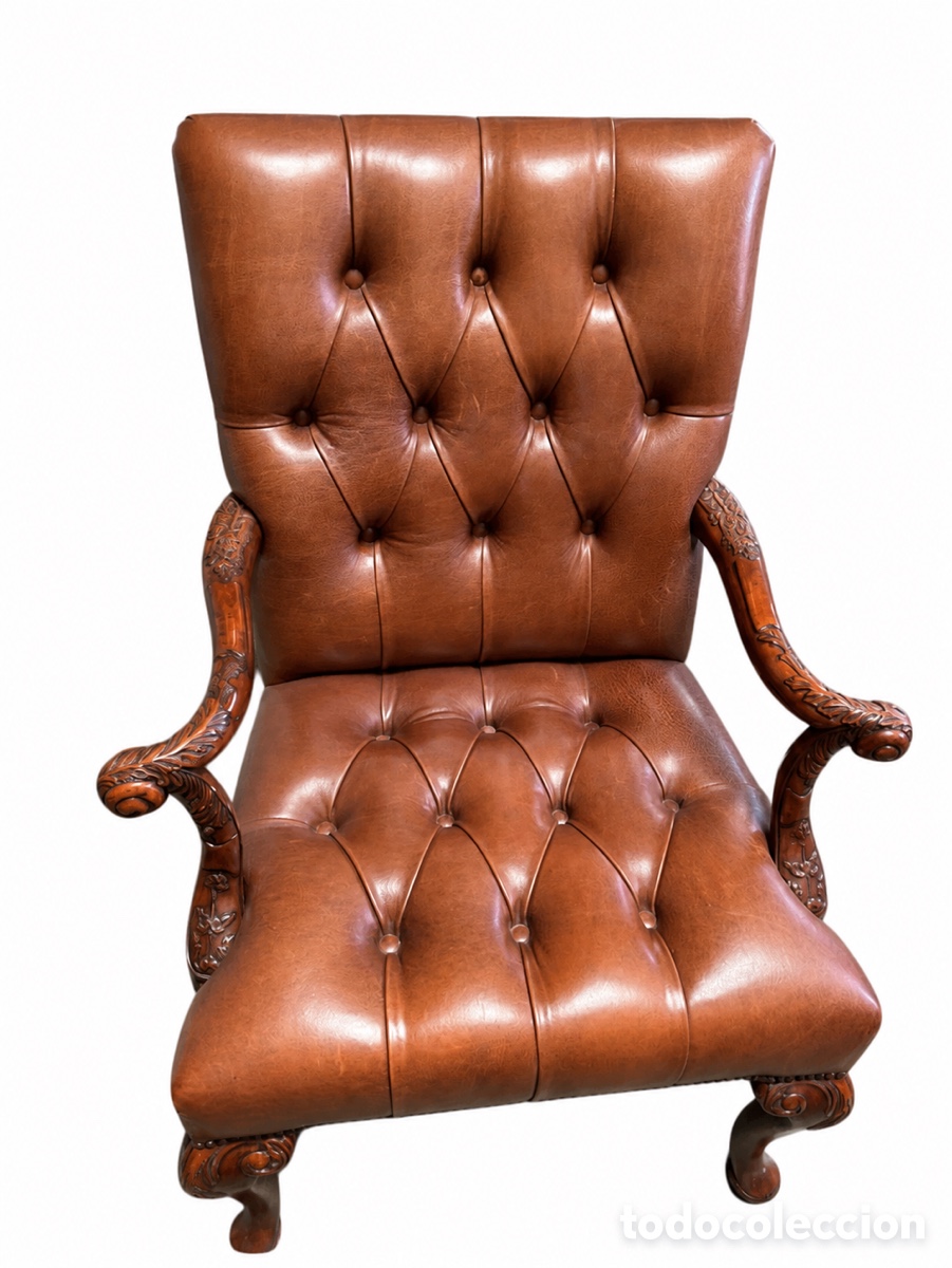 Vintage: SILL&Oacute;N DE CUERO CAPITON&Eacute; &ndash; THEODORE ALEXANDER LONDON &ndash; TALLA EN MADERA