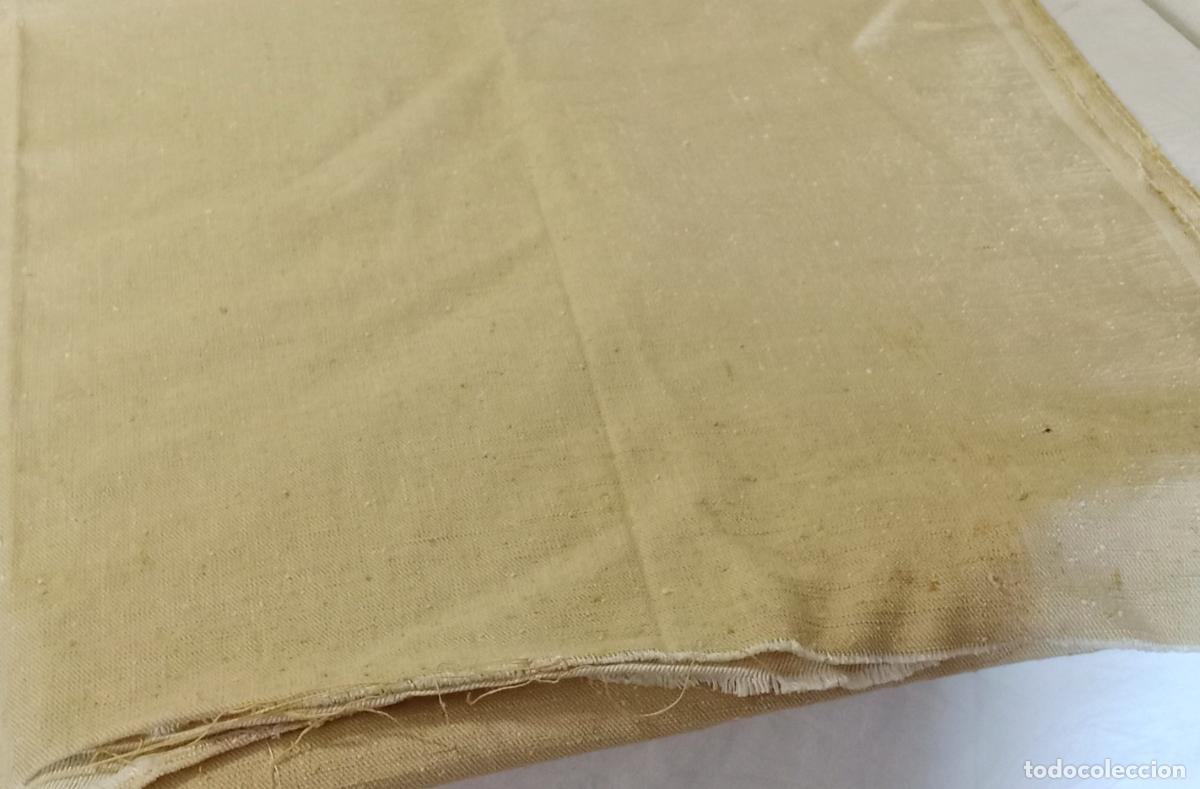 Vintage: Tapicer&iacute;a para sof&aacute;, cojines, sillas 280 x 130 cm