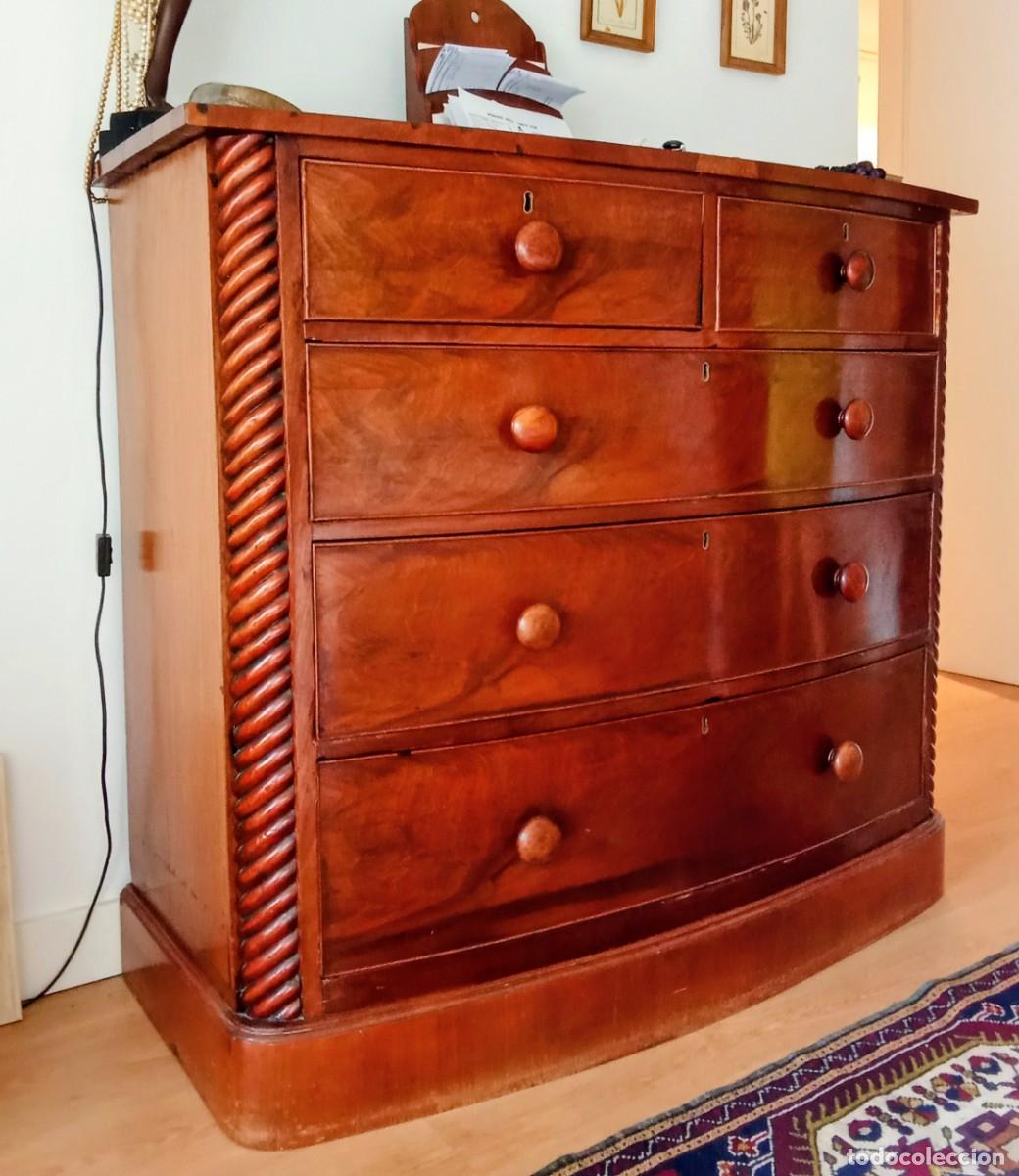 Vintage: Comoda de madera de nogal