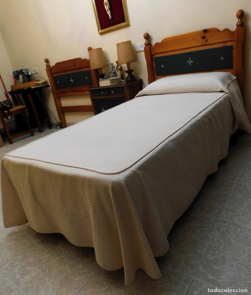 Vintage: Cama estilo provenzal (Cabecero Pino + Somier + Colch&oacute;n)