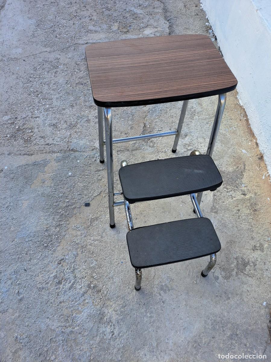 Vintage: Taburete escalera plegable vintage con estructura cromada, d&eacute;cada de 1960. - Foto 7