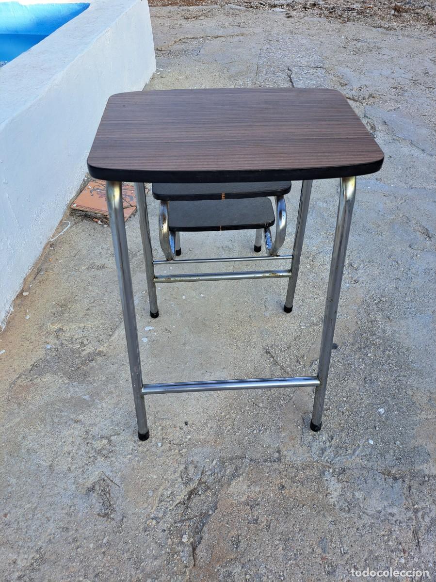Vintage: Taburete escalera plegable vintage con estructura cromada, d&eacute;cada de 1960. - Foto 8