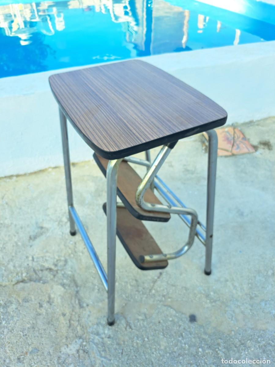 Vintage: Taburete escalera plegable vintage con estructura cromada, d&eacute;cada de 1960. - Foto 9