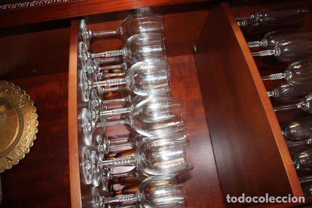 Vintage: Mueble de sal&oacute;n madera y cristal Buen estado &middot; Marr&oacute;n y Multicolor &middot; Vidrio y Madera