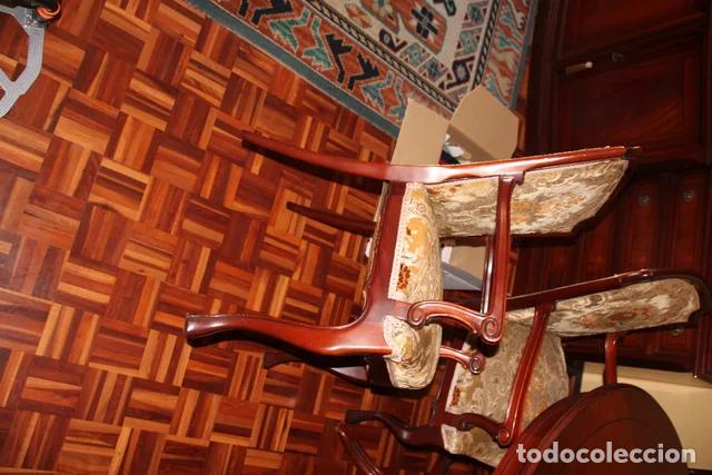 Vintage: Silla de madera y tela con estampado floral Como nuevo &middot; Marr&oacute;n y Dorado &middot; Tela y Madera