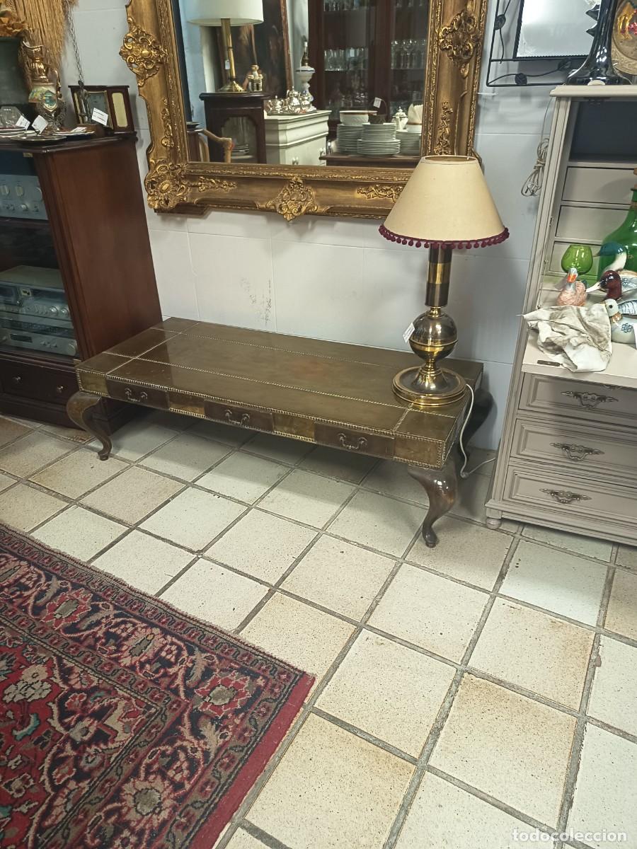 Vintage: Mesa de centro vintage -Lat&oacute;n