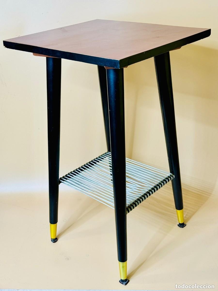 Vintage: MESA AUXILIAR ALTA - MADERA - VINTAGE - D&Eacute;CADA 60-70