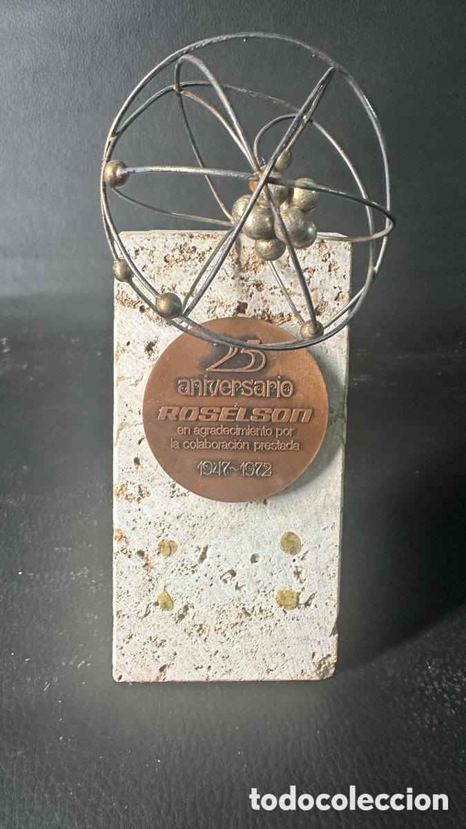 Vintage: ESCULTURA CONMEMORATIVA DE PIEDRA Y MEDALLA DE BRONCE