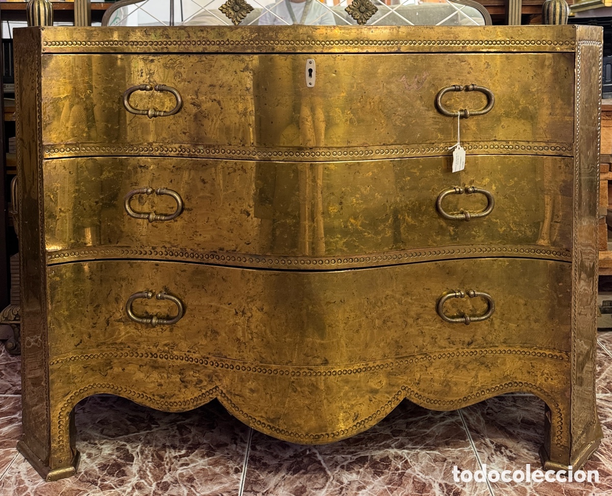 Vintage: C&oacute;moda en Lat&oacute;n con 3 cajones