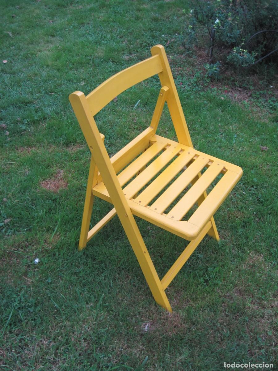 Vintage: SILLA PLEGABLE DE MADERA - A&Ntilde;OS 70 - COLOR AMARILLO