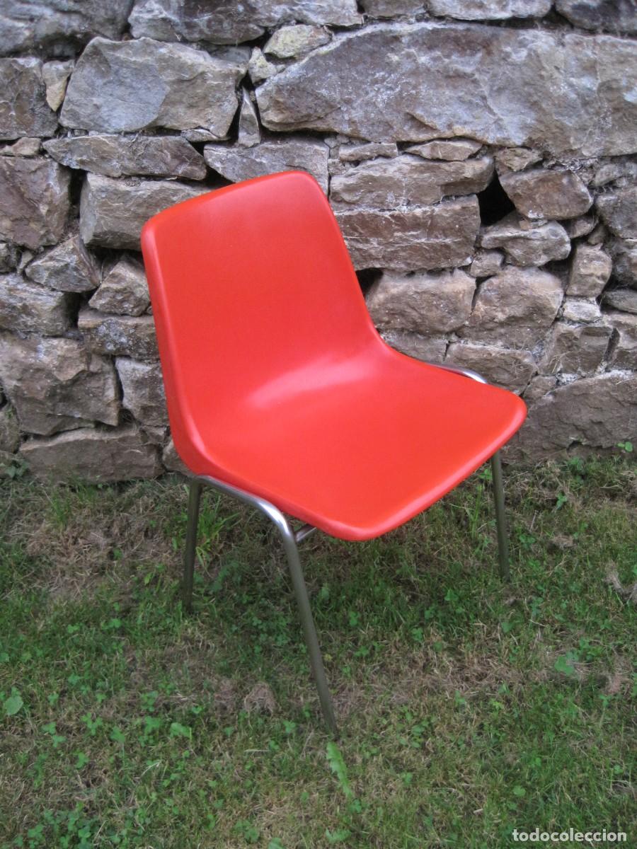 Vintage: SILLA DE PL&Aacute;STICO Y METAL - INDUSTRIAS FIGUERAS - I.F.S.A. - A&Ntilde;OS 70