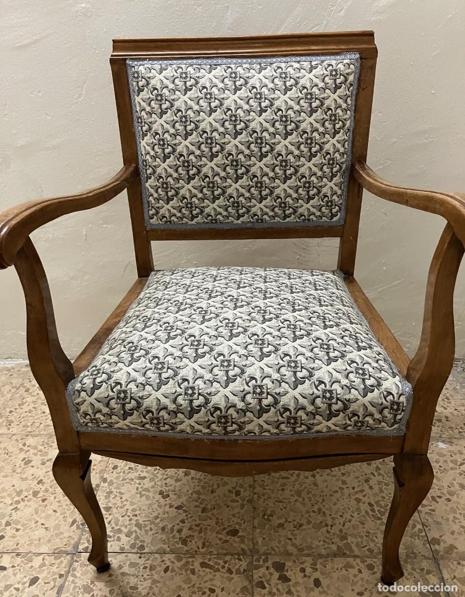 Vintage: BUTACA VINTAGE DE MADERA NOBLE, TAPICER&Iacute;A ESTAMPADA, A&Ntilde;OS 70, BUEN ESTADO, SOLO RECOGIDA EN MADRID