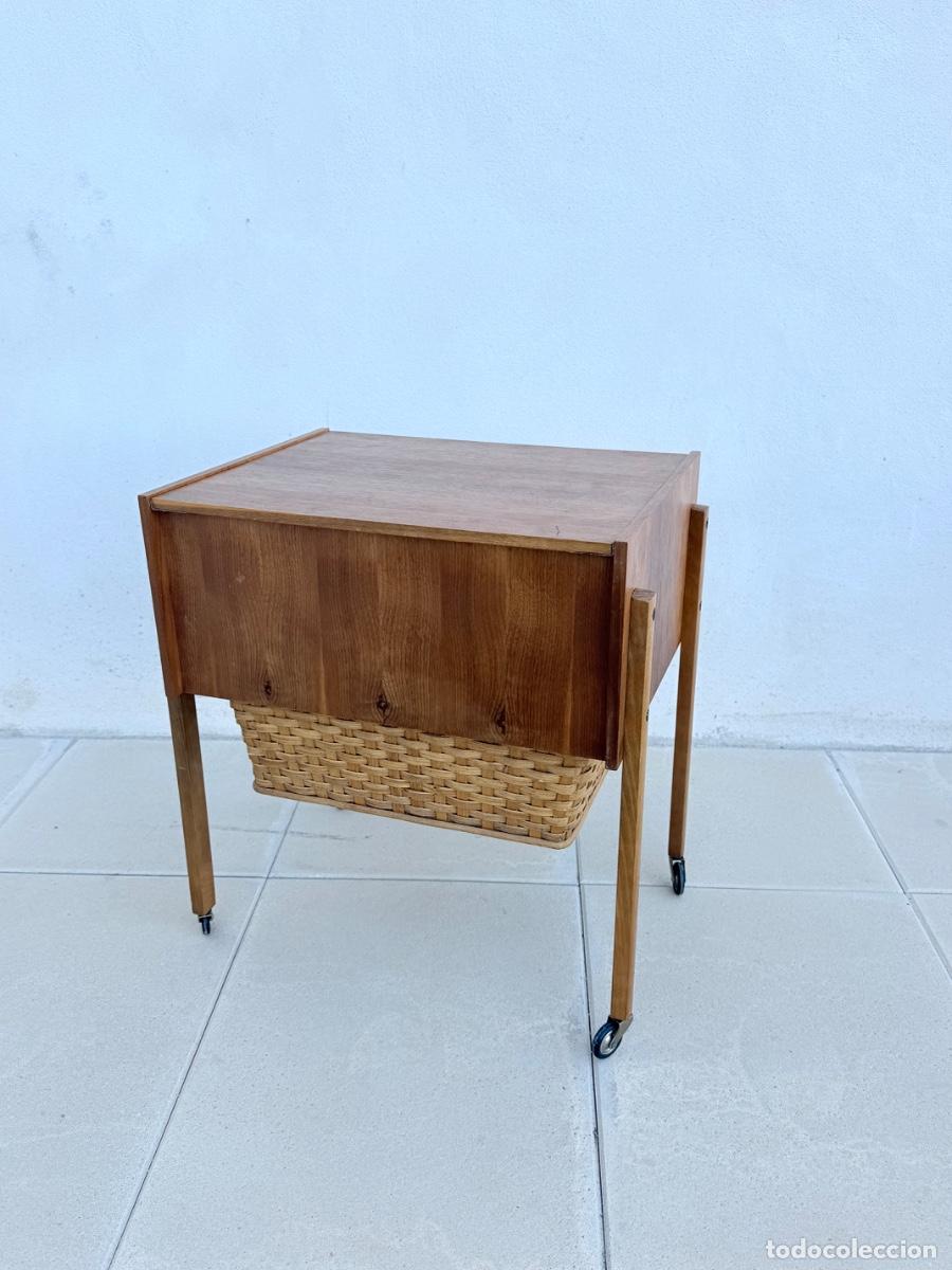 Vintage: Costurero alem&aacute;n con dos cajones y cesta - Foto 10