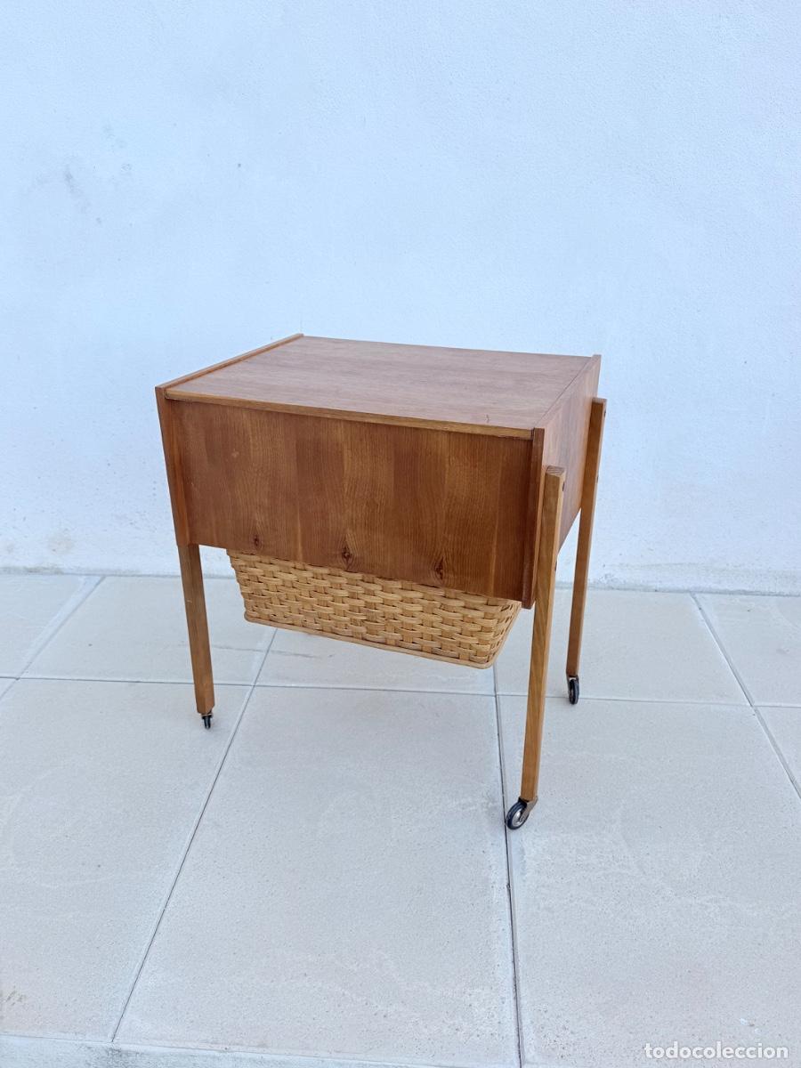 Vintage: Costurero alem&aacute;n con dos cajones y cesta - Foto 11