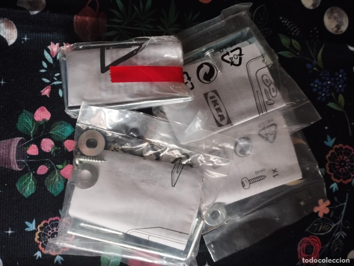 Vintage: Anclajes pared IKEA, 4 paquetes, A estrenar