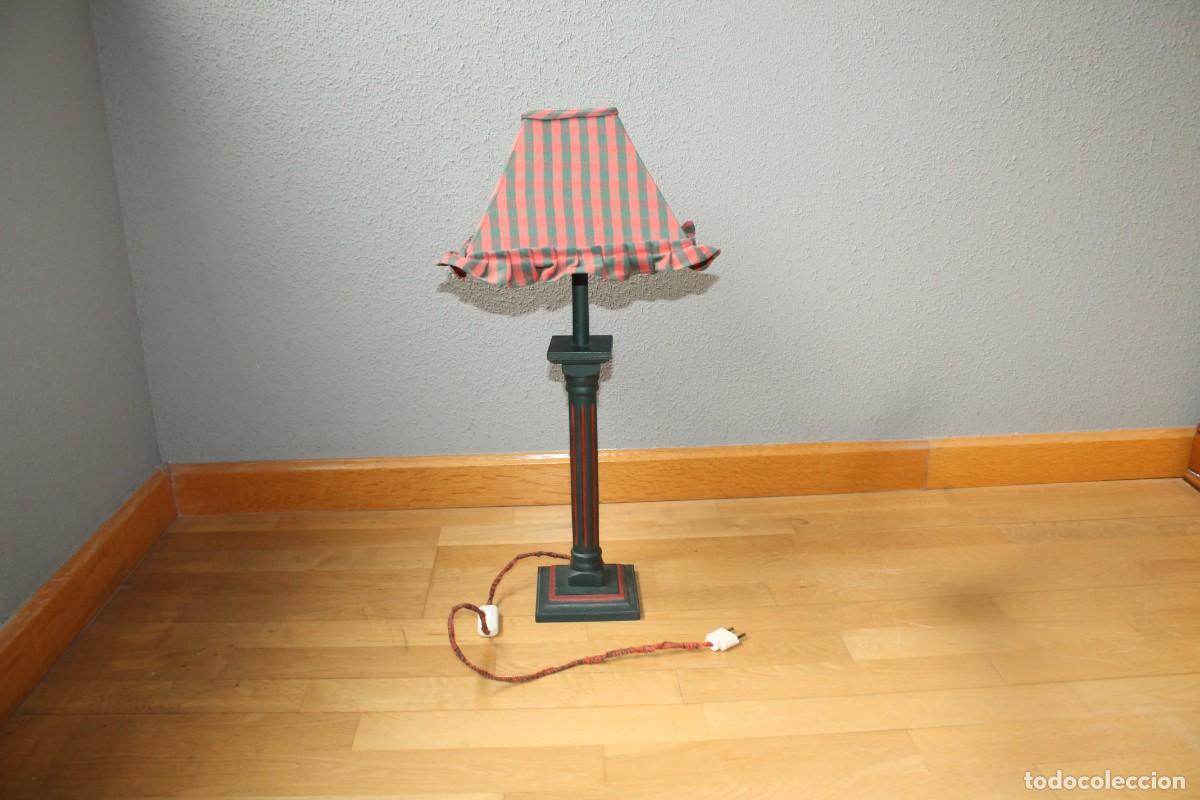 Vintage: L&aacute;mpara Vintage - Tulipa de tela - 63 Cms. Altura