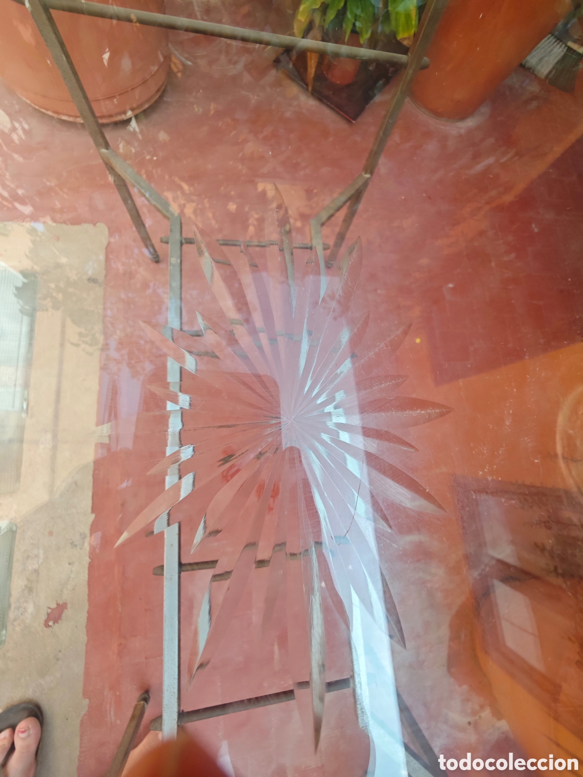 Vintage: Mesa centro con cristal adornado