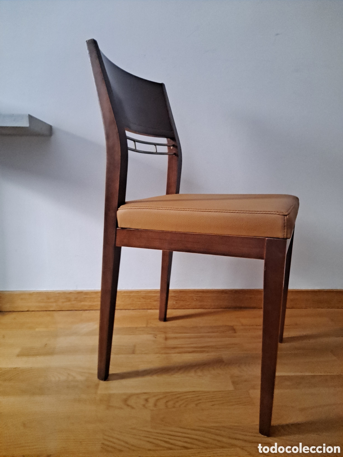 Vintage: Silla de madera tapizada