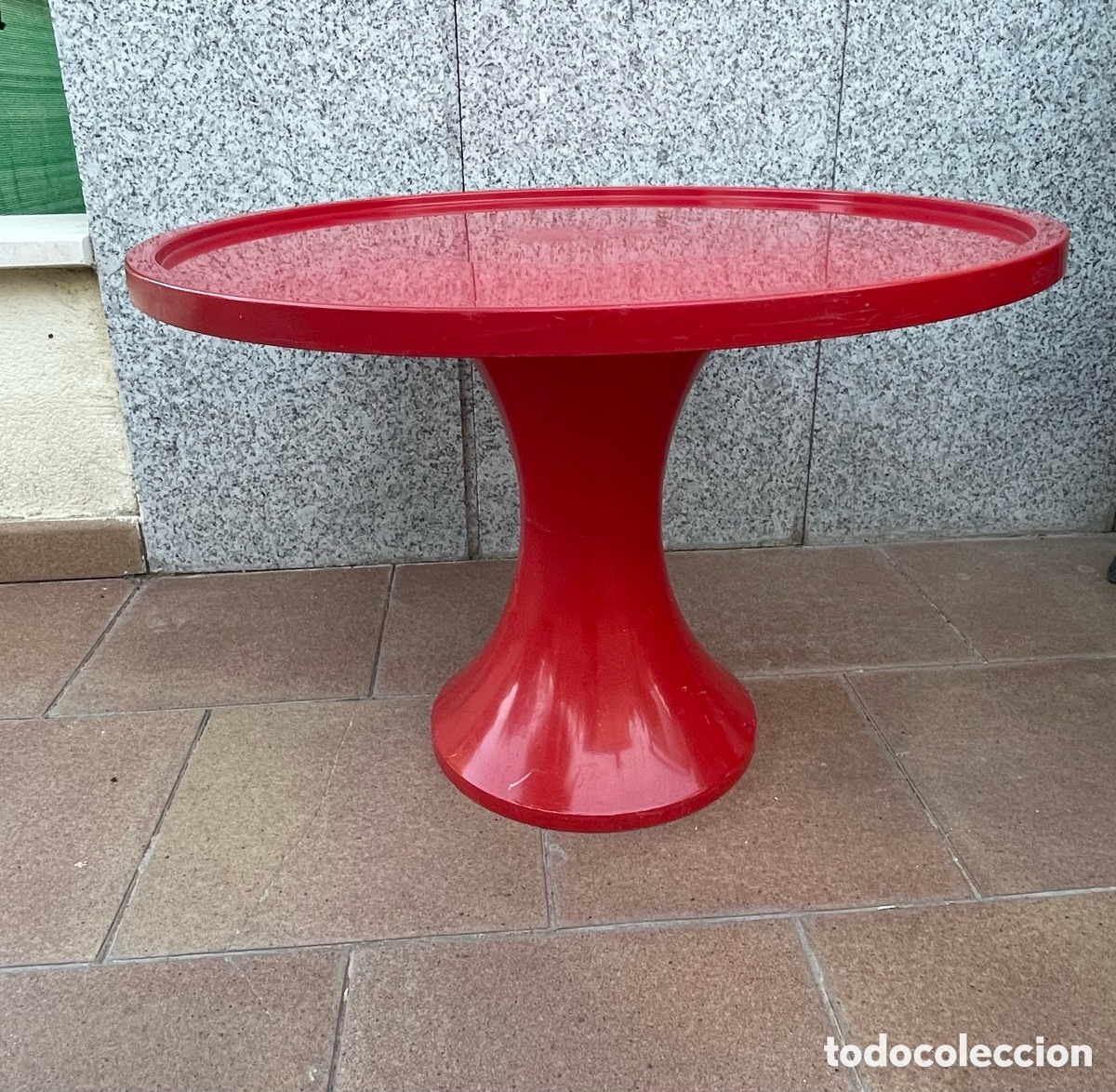 Vintage: Mesa Tam Tam Roja. Vintage original a&ntilde;os 70.