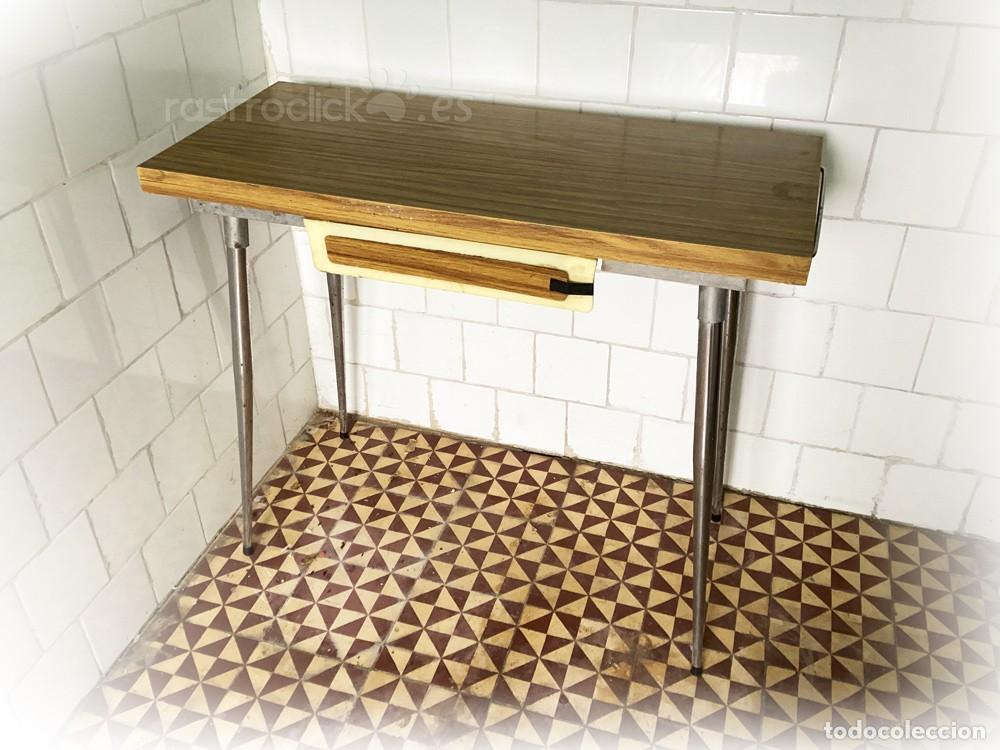 Vintage: Mesa de Cocina Extensible Tipo Libro Vintage A&ntilde;os 70