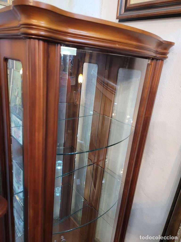 Vintage: VITRINA ALTA DE MADERA Y CRISTAL - Foto 4