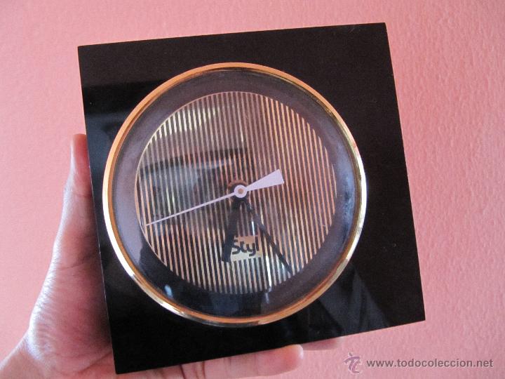 Vintage: RELOJ VINTAGE STYL FUNCIONANDO - Foto 1
