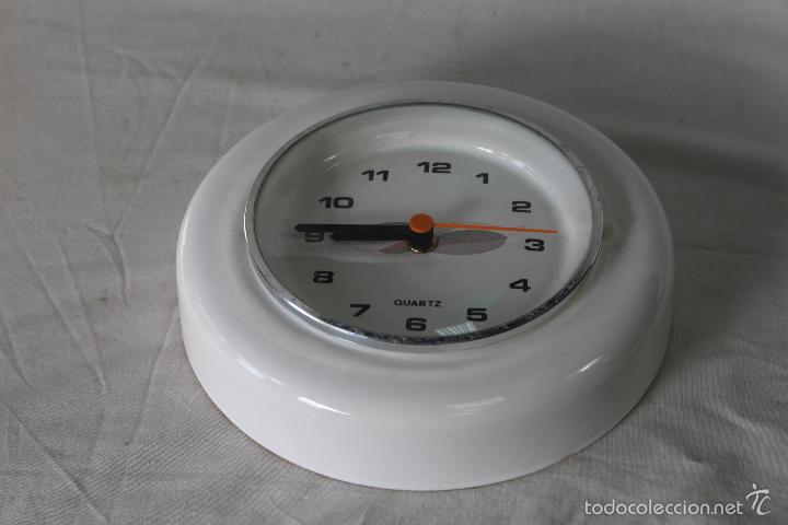 Vintage: reloj quartz de pared en ceramica - Foto 3