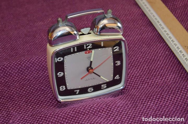 VINTAGE - DIAMOND CLOCK - PRECIOSO - RELOJ DESPERTADOR RARÍSIMO - SHANGAI - AÑOS 50 - HAZME OFERTA (Relojes - Relojes Vintage )