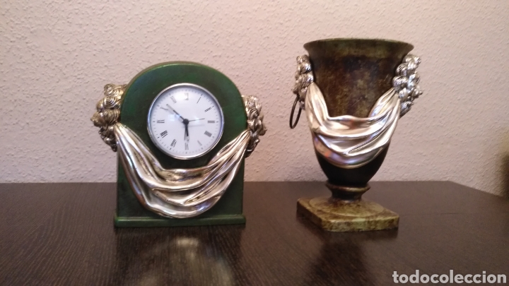 Vintage: Conjunto de reloj y jarron. - Foto 1