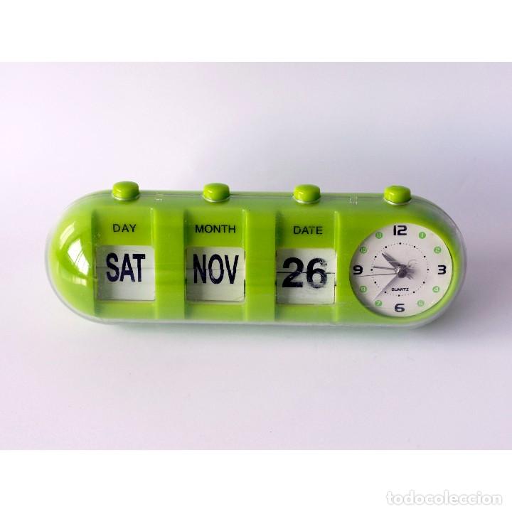 reloj quartz despertador a pilas, con calendari - Compra venta en  todocoleccion