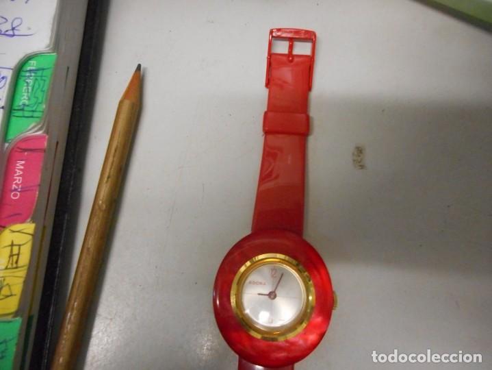 Vintage: precioso reloj vintage a cuerda funcionando marca adora - Foto 2 - 130068955
