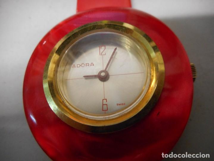 Vintage: precioso reloj vintage a cuerda funcionando marca adora - Foto 5 - 130068955
