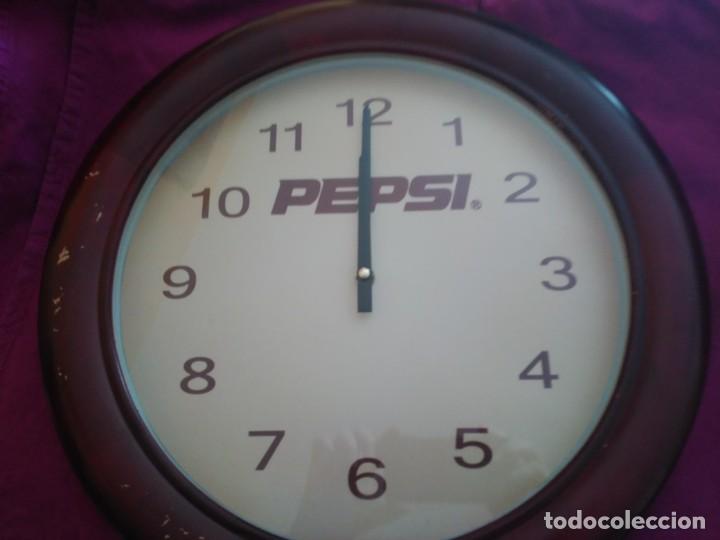 Vintage: RELOJ DE PEPSI COLA CON MARCO DE MADERA - Foto 1