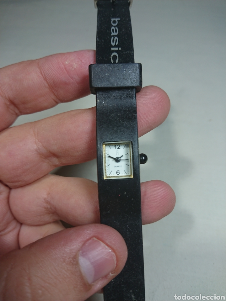 Vintage: Reloj Quartz Basic Accesories con correa de goma - Foto 2
