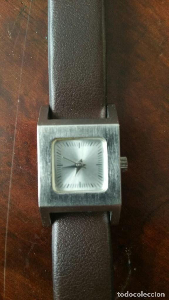 Vintage: RELOJ QUARTZ FUNCIONANDO MUJER SIN MARCA - Foto 1